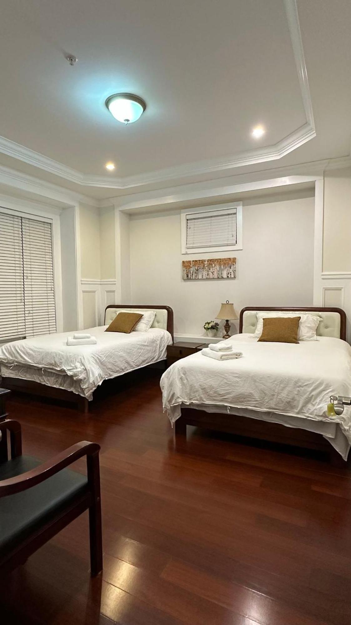 Luxurious Getaway In Vancouver-Private Room With Attached Bathroom Exterior foto